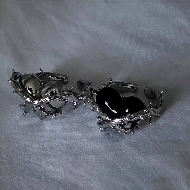 Thorns Black Heart Metal Open Ring