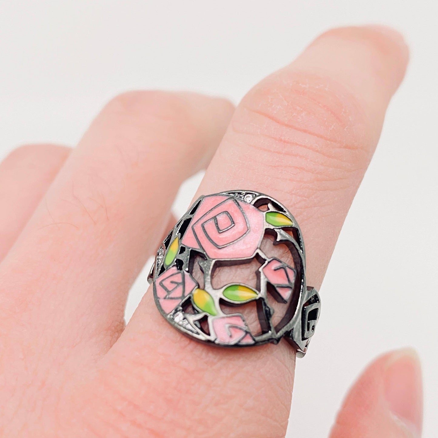 Thorn Rose Enamel Flower Ring