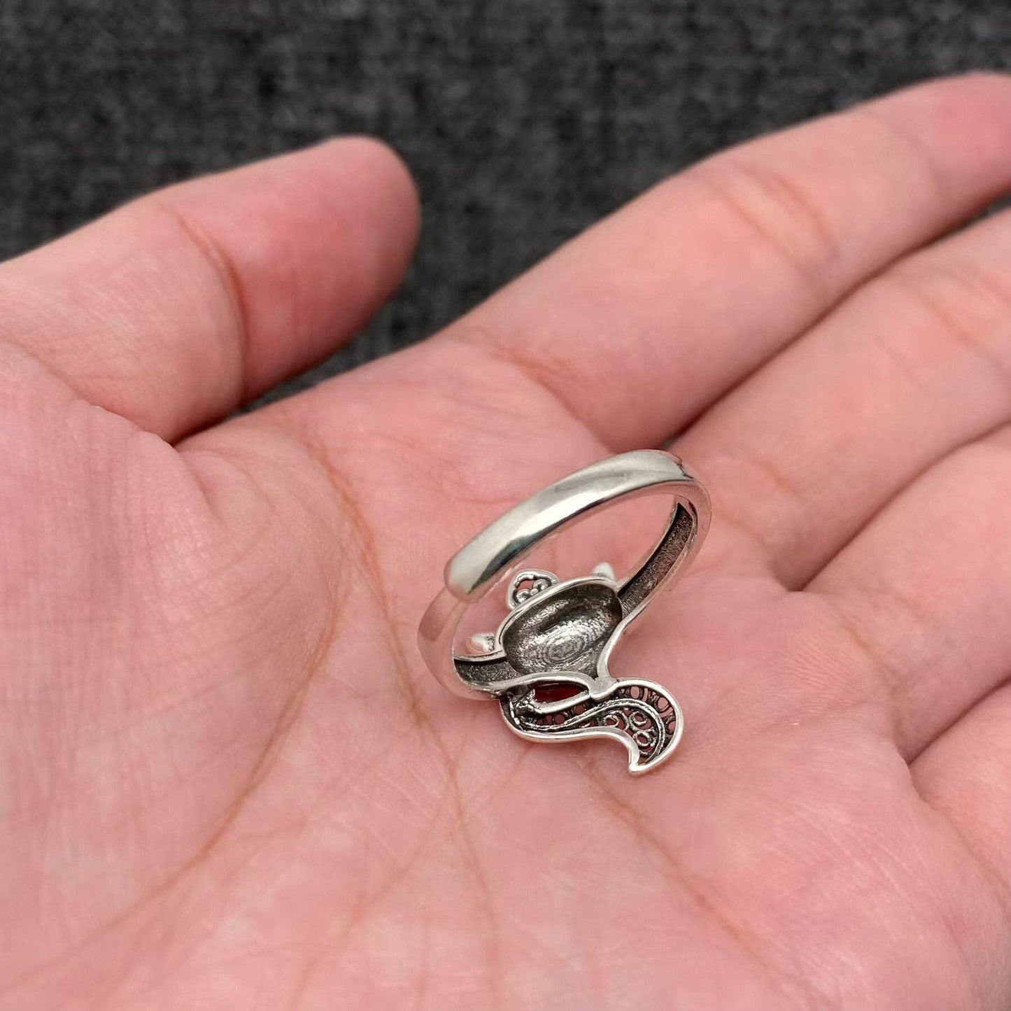 Hollowed Fox Adjustable Ring
