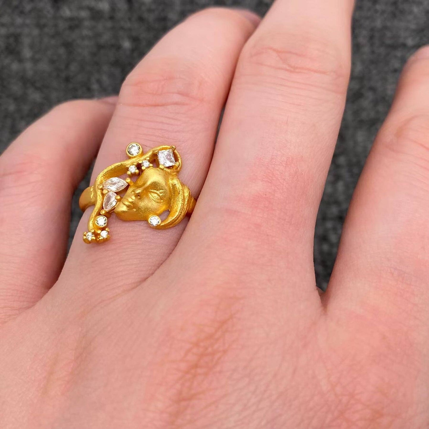 Gold Portrait Face ♧ Vintage Style Beauty Portrait ◇ Inlaid CZ 14K Matted ☆ Gold Plated Ring