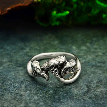 Bronze Chanterelle Mushroom Ring