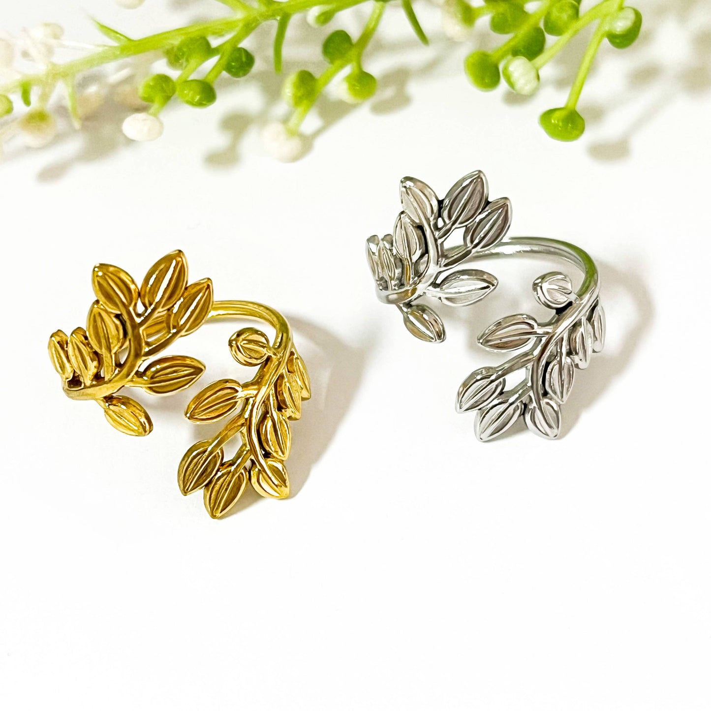Bold Leaf Adjustable Open Ring