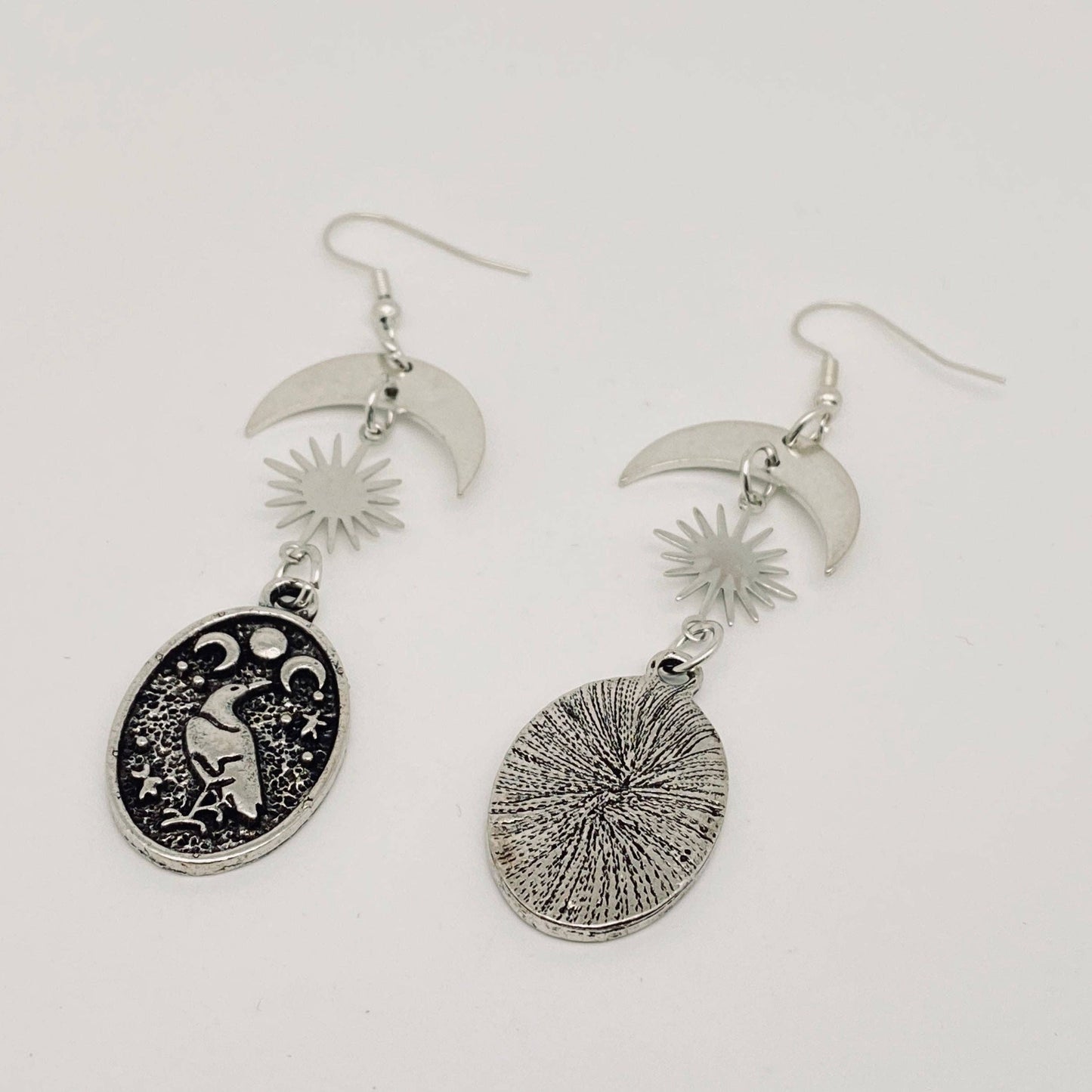 Dark Crow Pattern Pendant⭐️ Star Moon Earrings