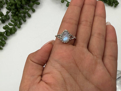Rainbow Moonstone Gemstone 925 Sterling Silver Ring
