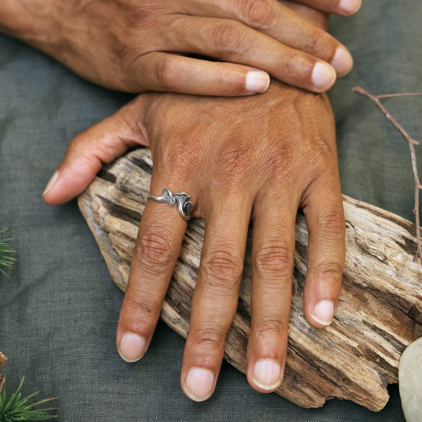 Bronze Chanterelle Mushroom Ring