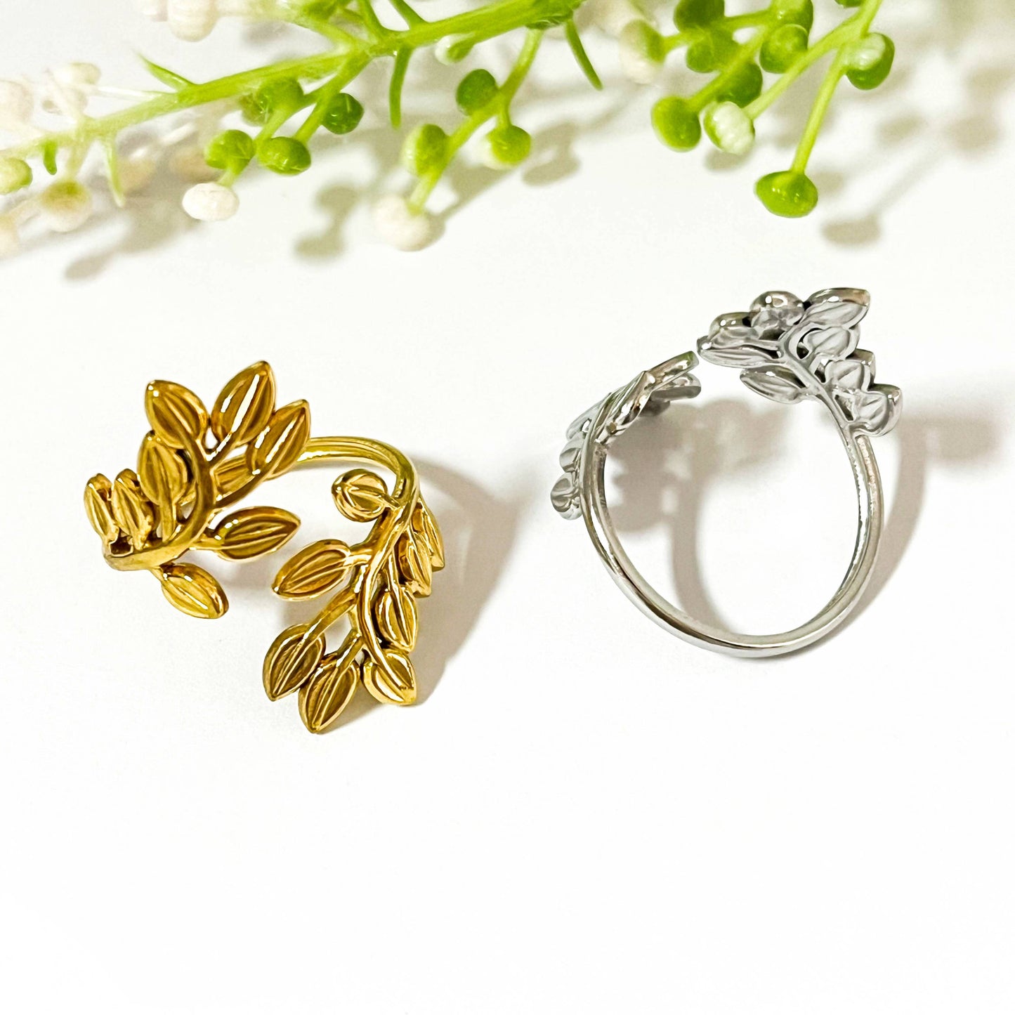 Bold Leaf Adjustable Open Ring