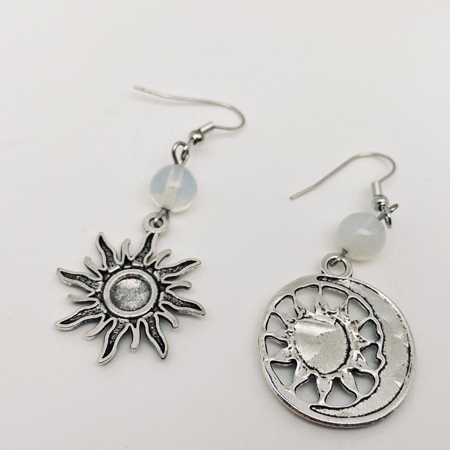 Asymmetric Design Face Moon Sun Earrings