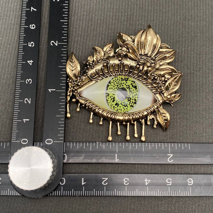 Vintage Style Green Eye Brooch