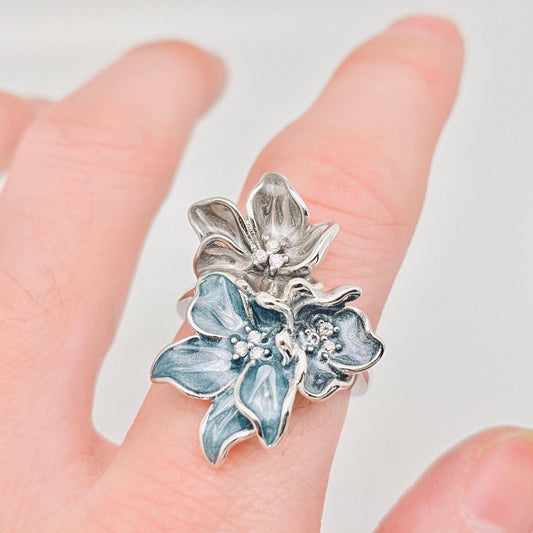 Inlaid Enamel Flower Ring