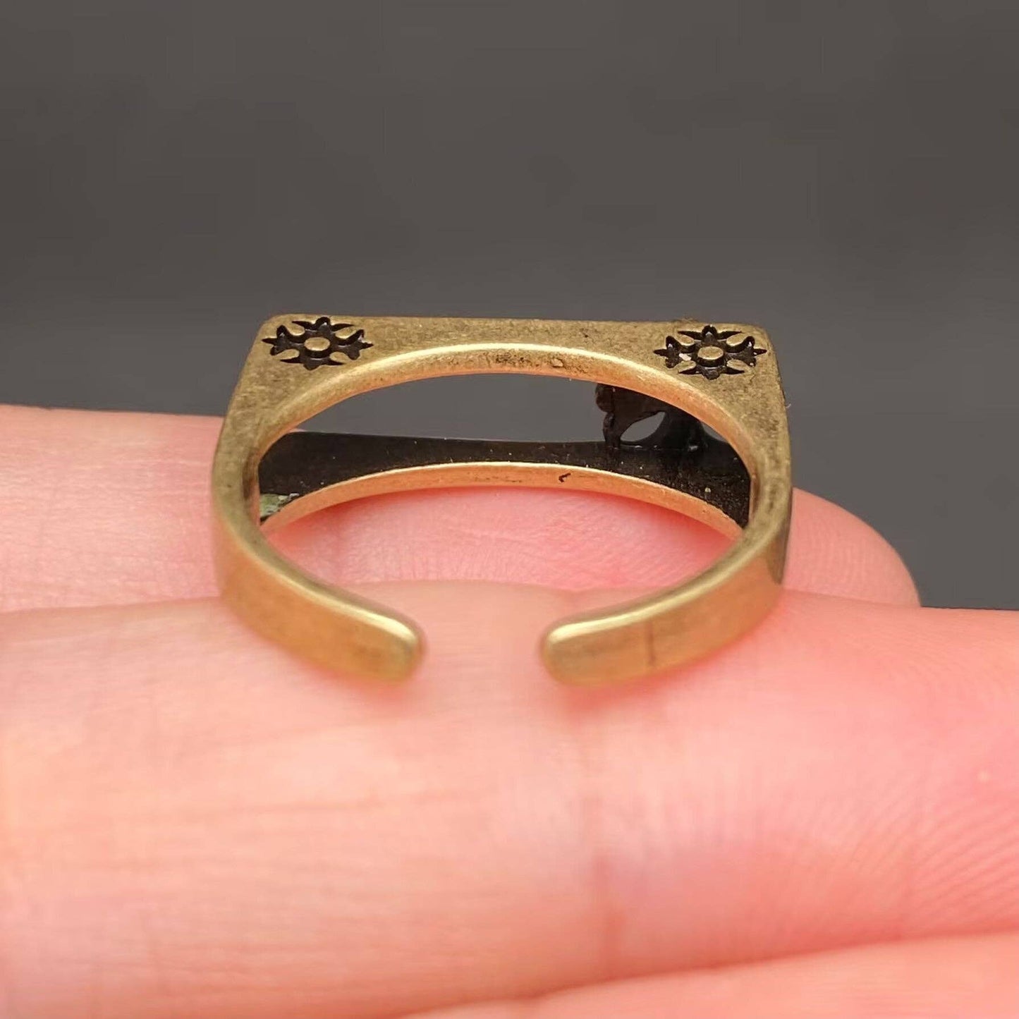 Hollowed Square Bronze Daisy Adjustable Ring