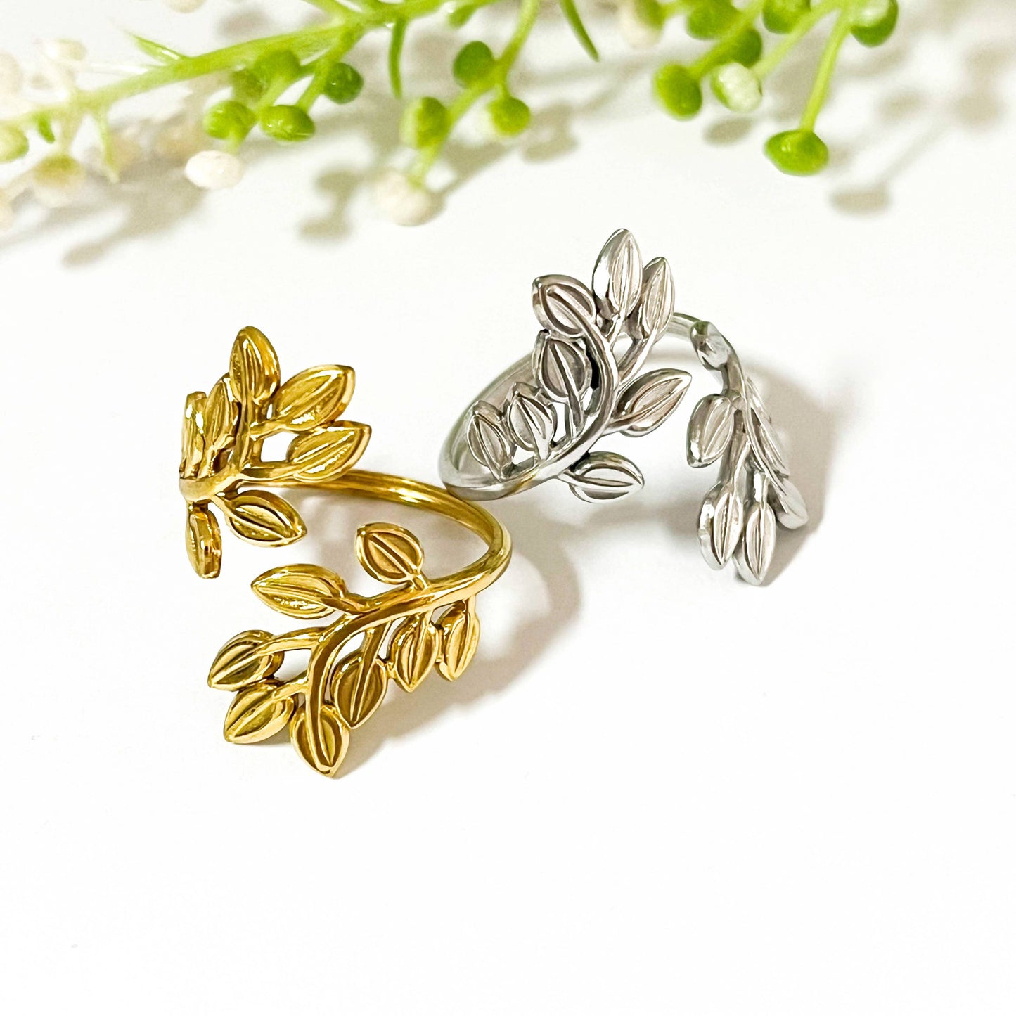 Bold Leaf Adjustable Open Ring