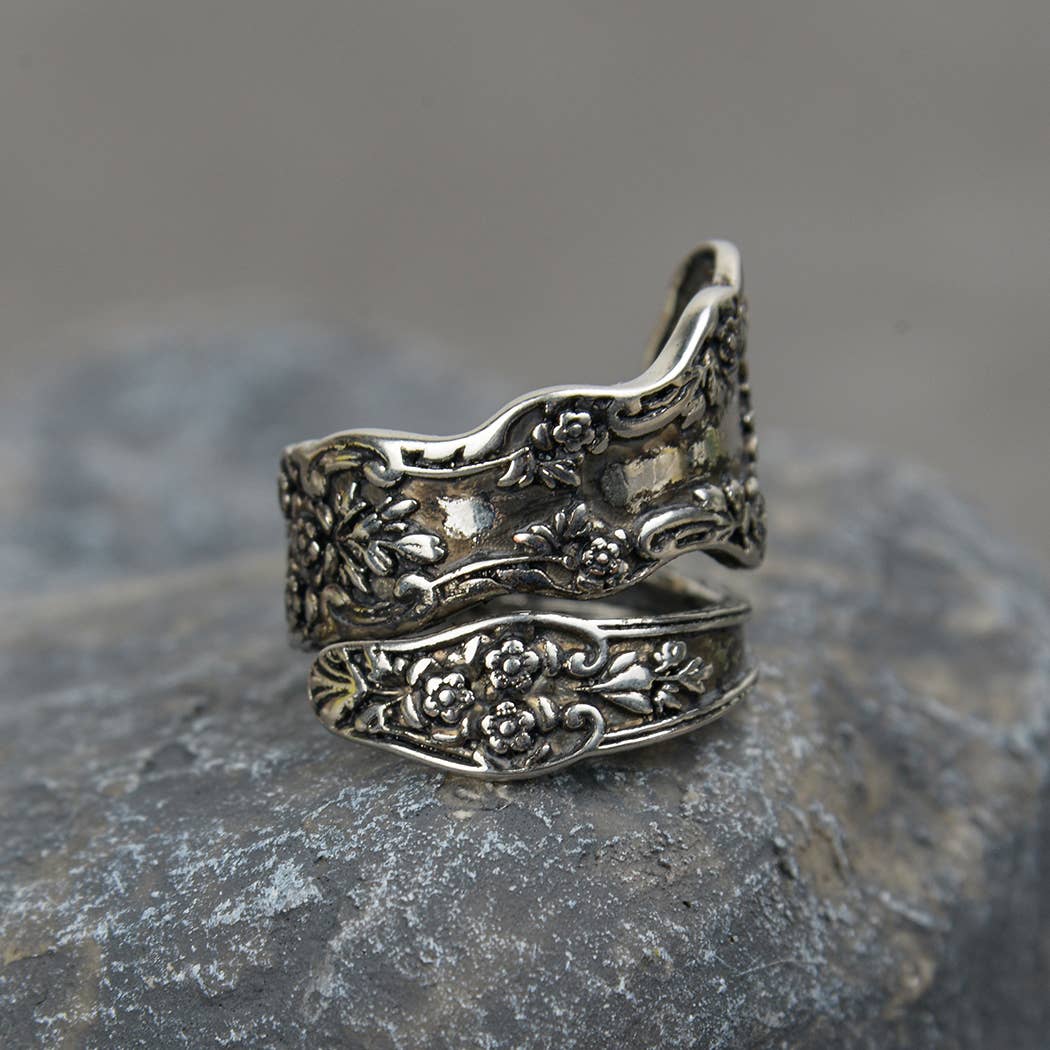 Dark Flower Spoon Ring