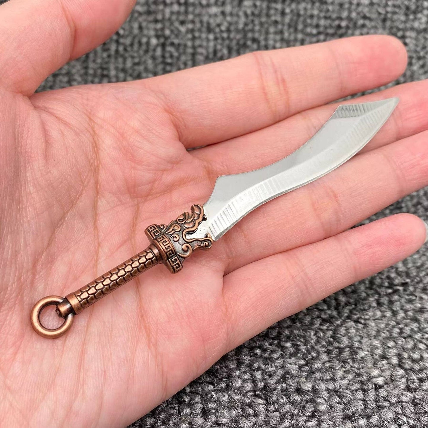 Dragon Head Mini Portable Stainless Steel Knife with Sheath Cover