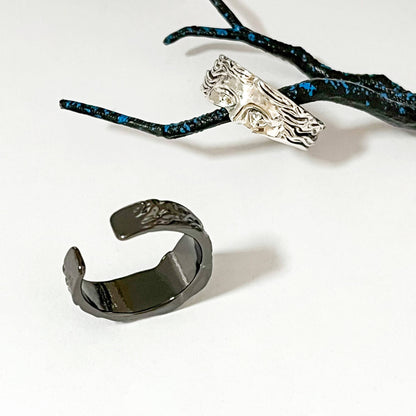 Venus Half-Face Adjustable Art Ring