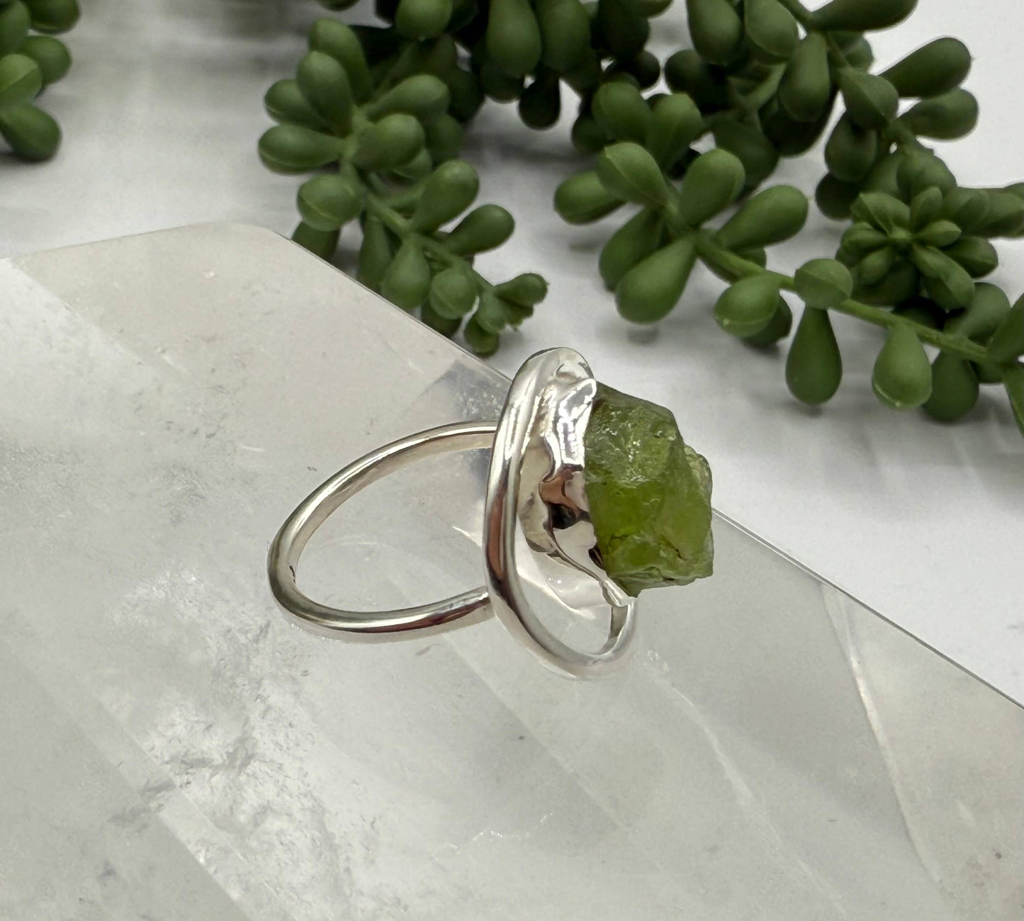 Peridiot Rough Gemstone 925 Sterling Silver Ring