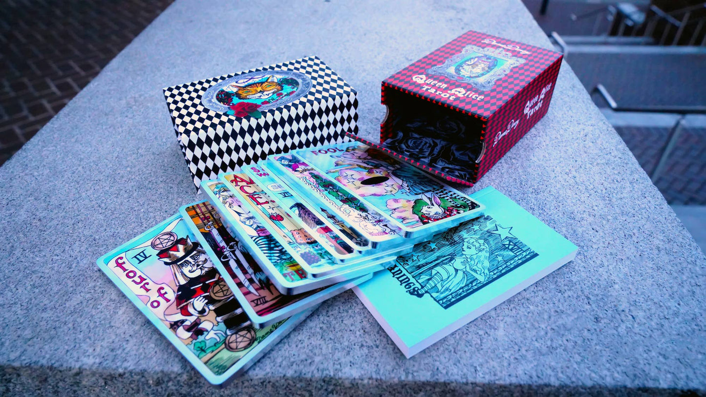 Dame Darcy Queen Alice Tarot Silver Edition