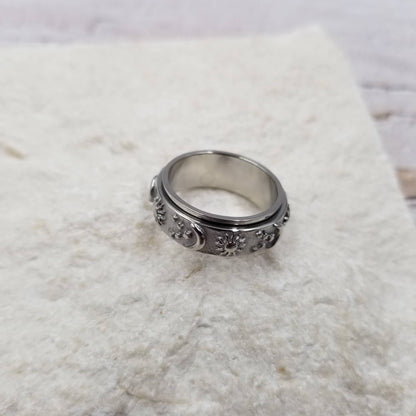 Sun, Moon & Star Rotatable Fidget Ring