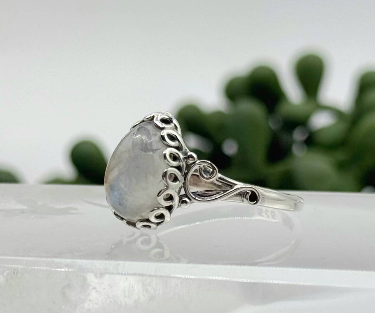 Rainbow Moonstone Gemstone 925 Sterling Silver Ring