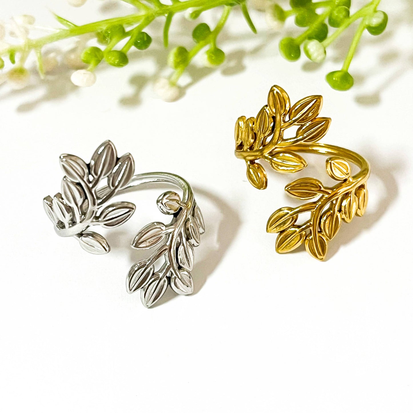 Bold Leaf Adjustable Open Ring