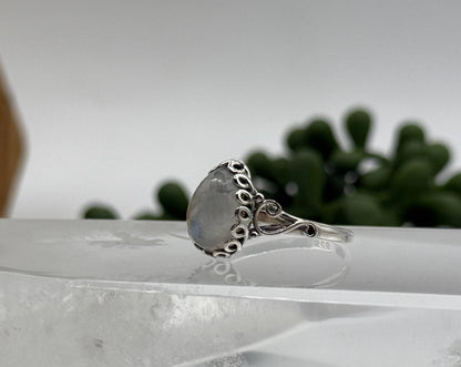 Rainbow Moonstone Gemstone 925 Sterling Silver Ring