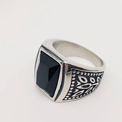 Tulip Pattern Black Gemstone Stainless Steel Ring