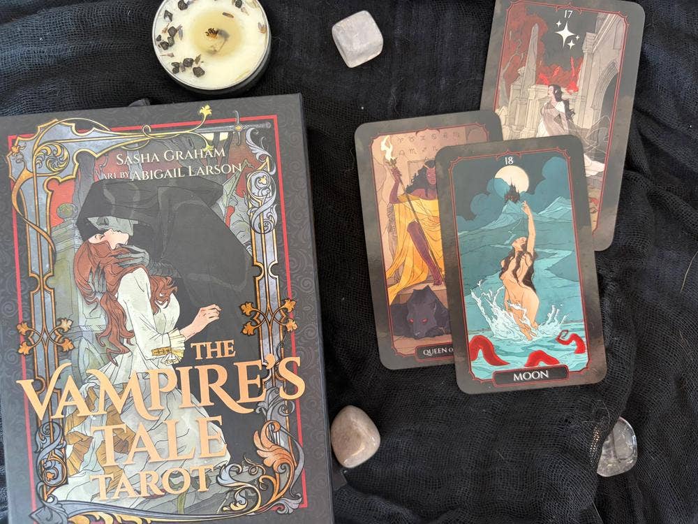 The Vampire's Tale Tarot Deck