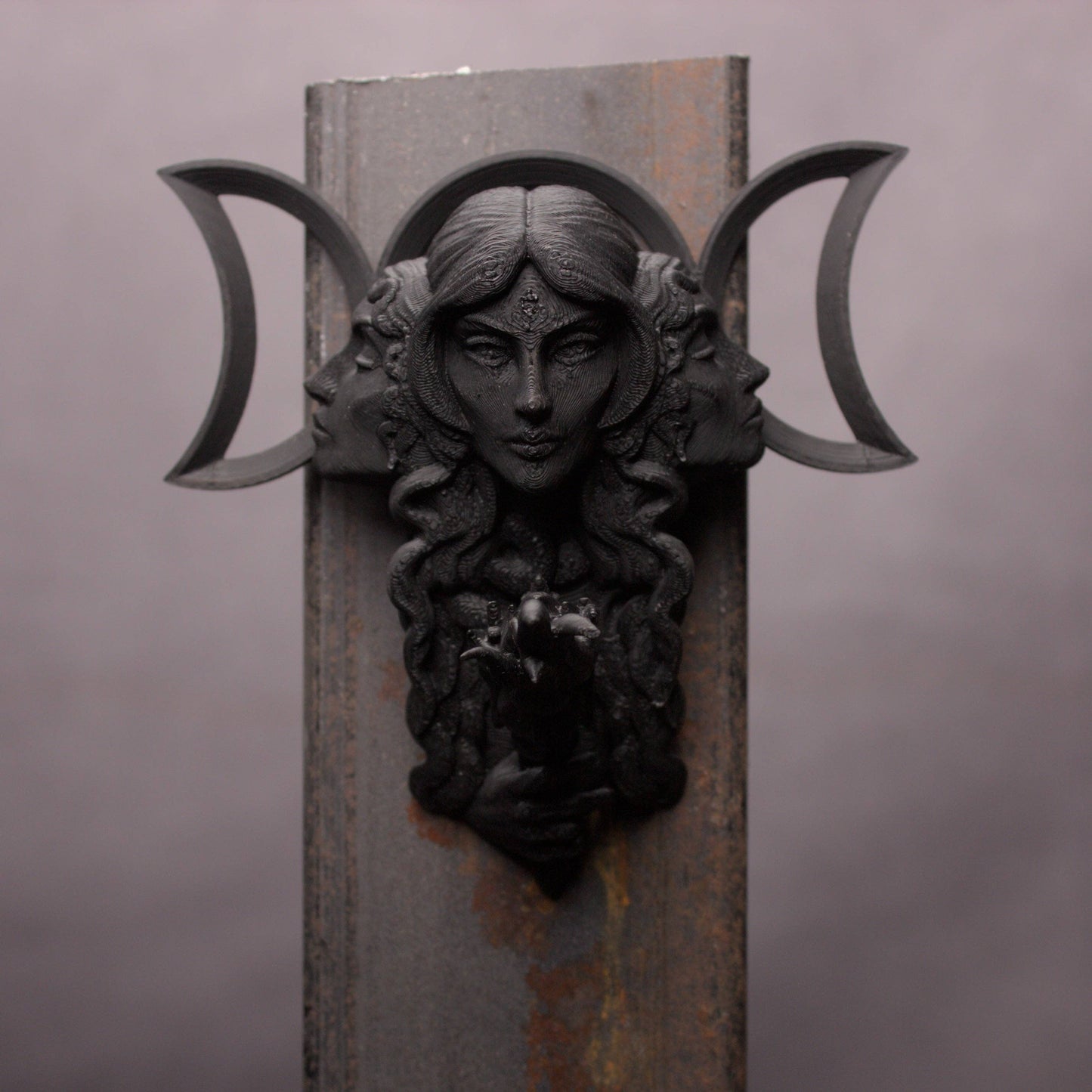 Medusa Magnet Monster Head