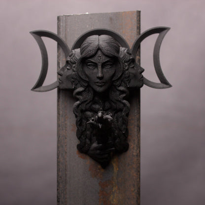 Medusa Magnet Monster Head