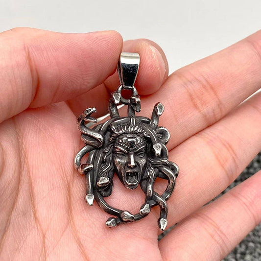 Stainless Steel Roaring Medusa Craft Charm Pendant with Chain