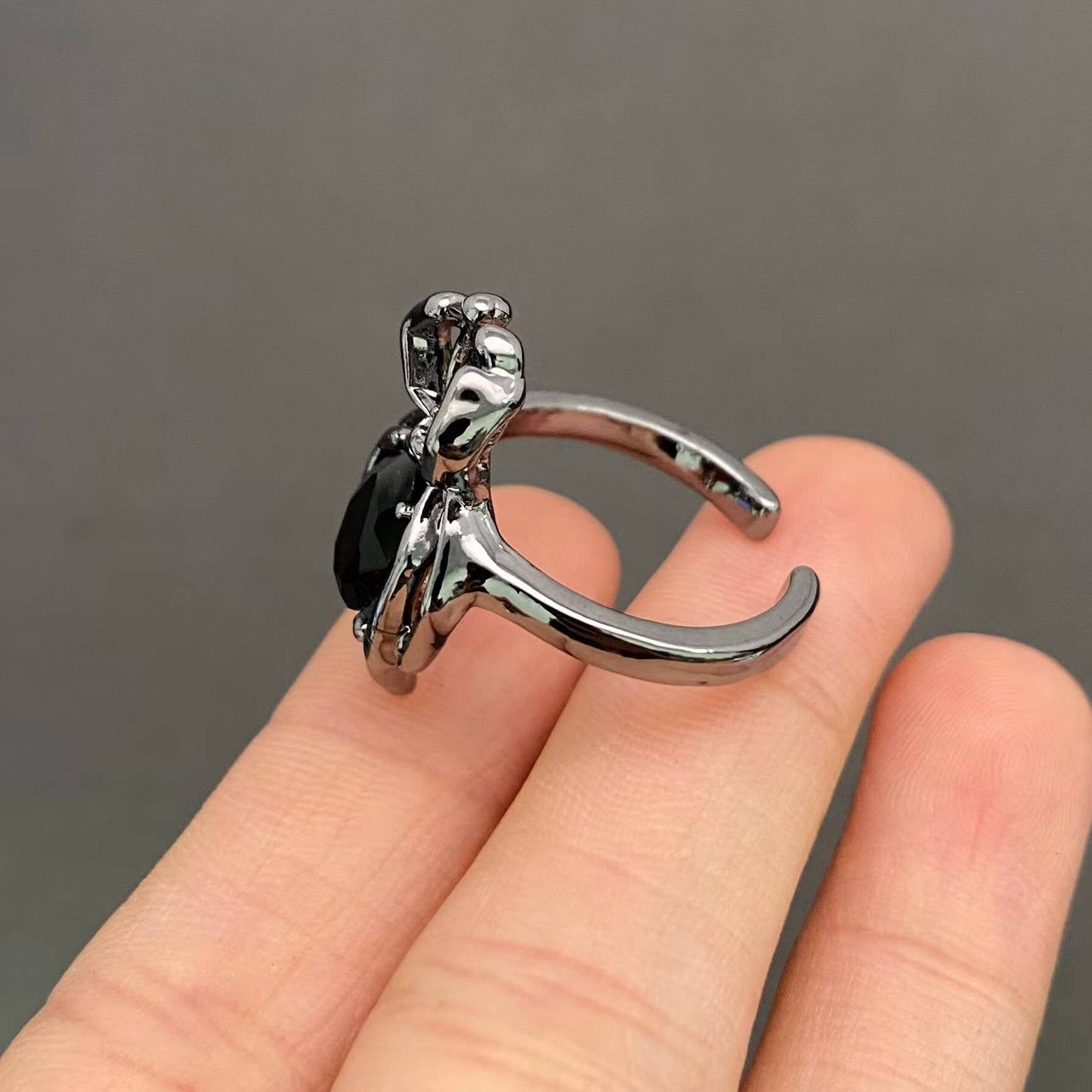 Black Spider Crystal Ring