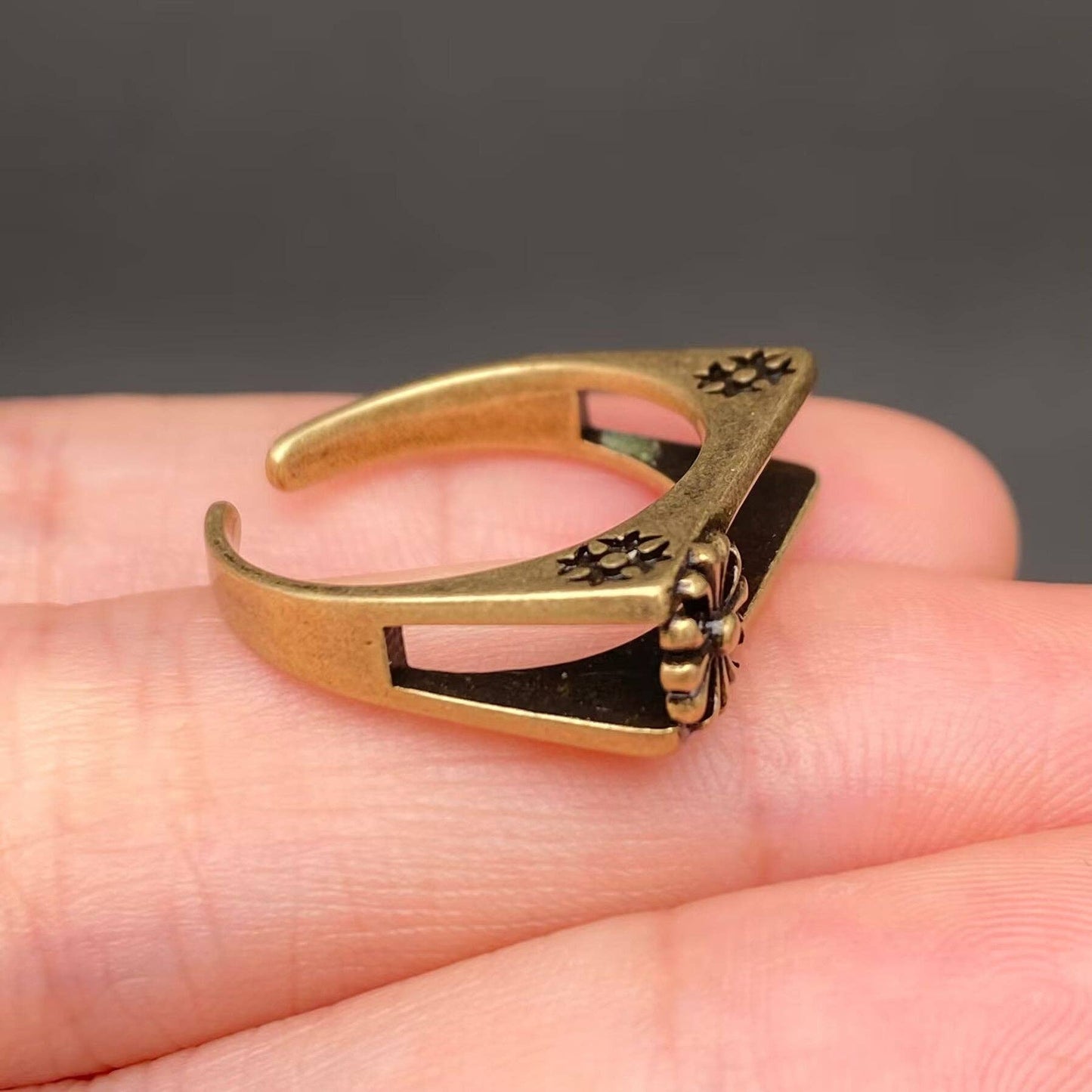 Hollowed Square Bronze Daisy Adjustable Ring