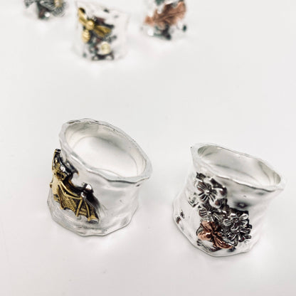 Retro Brass Embossed Leaf Ring