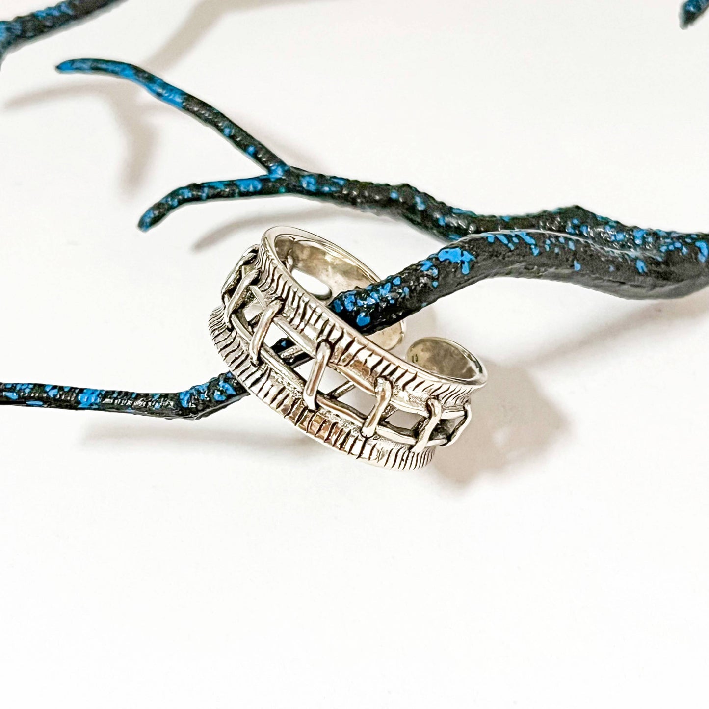 Stitches Adjustable Ring