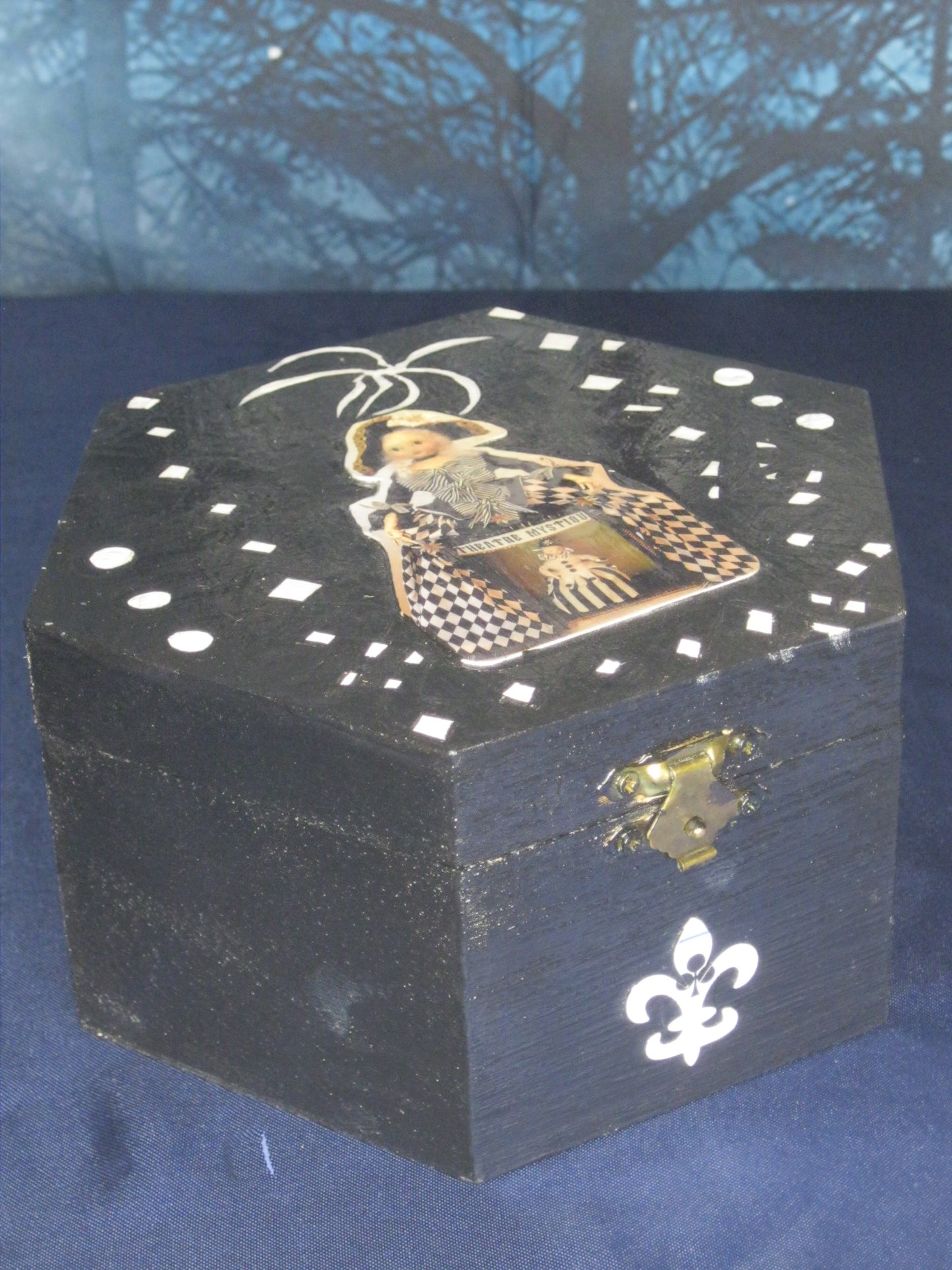 Tarot Trinket Box - Septagonal Ephemera Doll Fluer-de-Lis