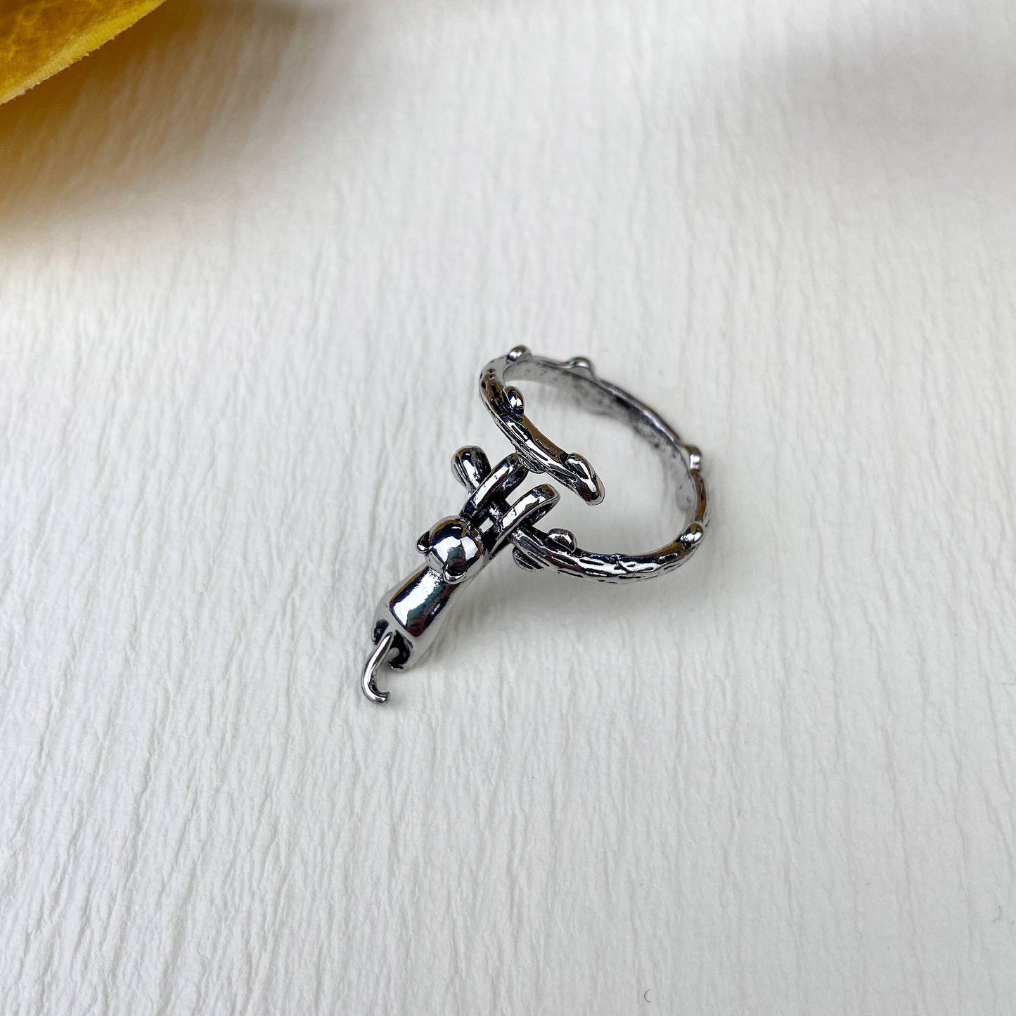 Climbing Cat Ring
