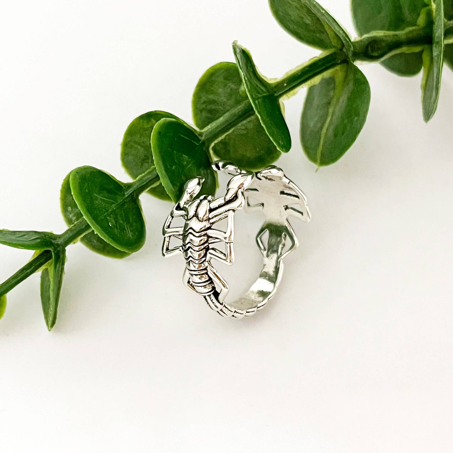 Scorpion Adjustable Ring