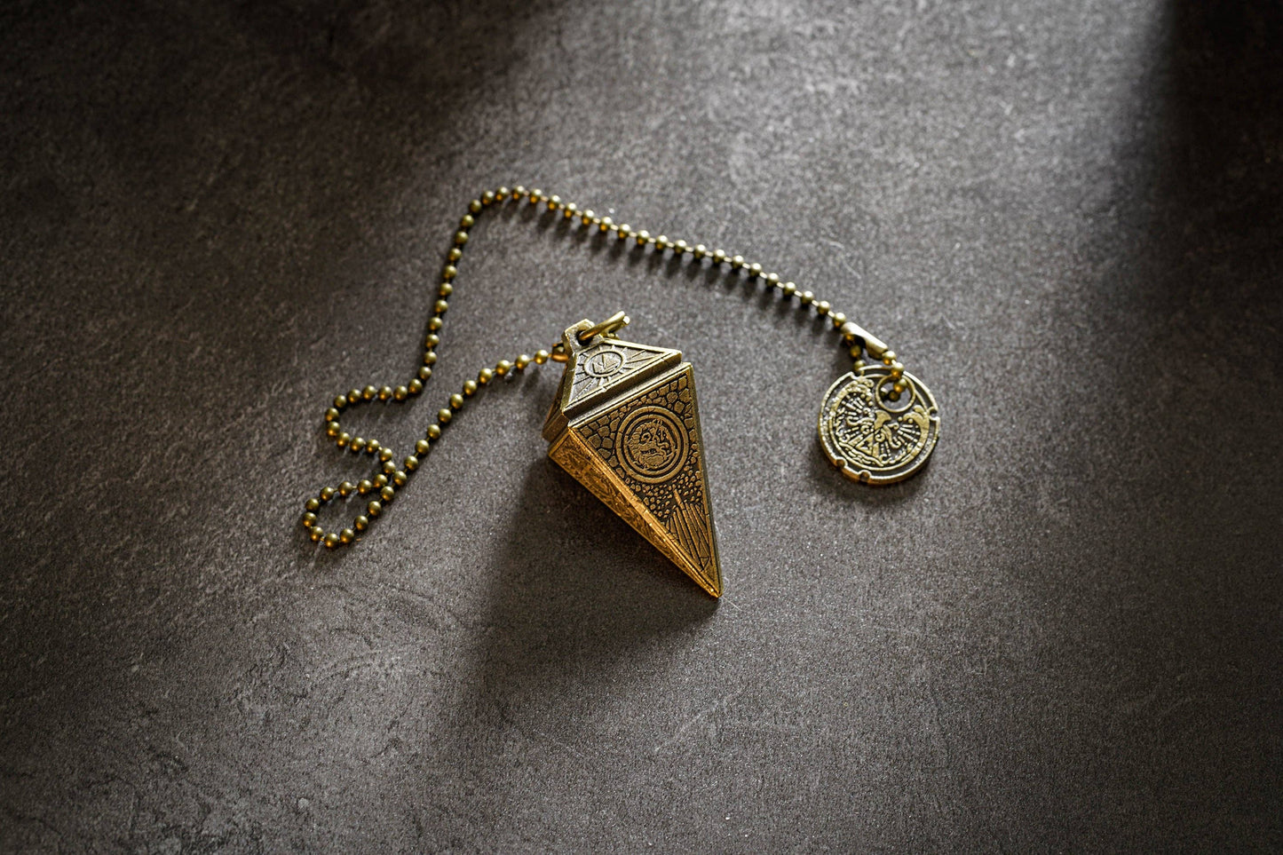 Cthulhu Mythos Comicology (Old Whispers) Tarot