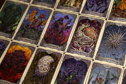 Cthulhu Mythos Comicology (Old Whispers) Tarot
