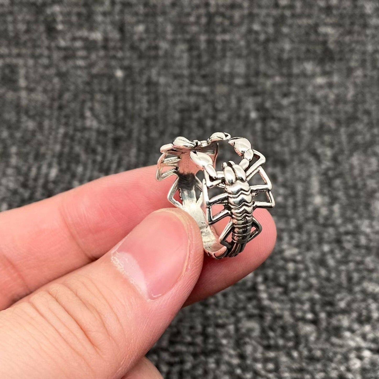 Double Scorpion Adjustable Ring