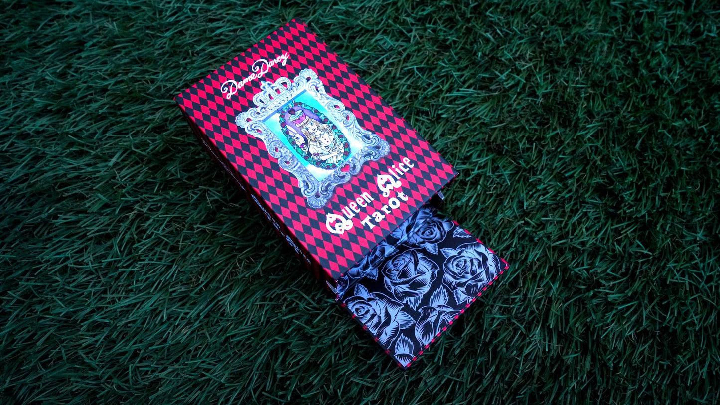 Dame Darcy Queen Alice Tarot Silver Edition