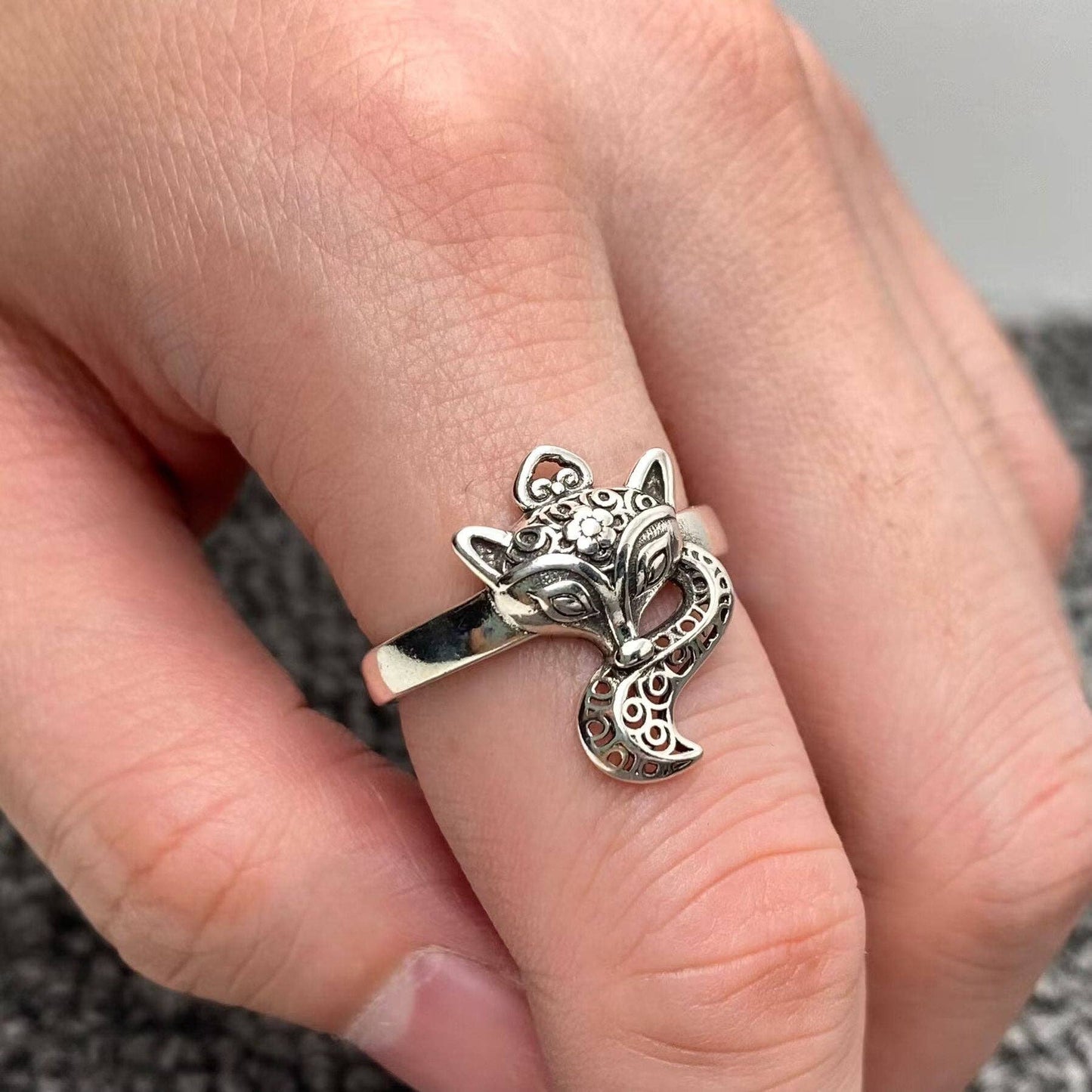 Hollowed Fox Adjustable Ring