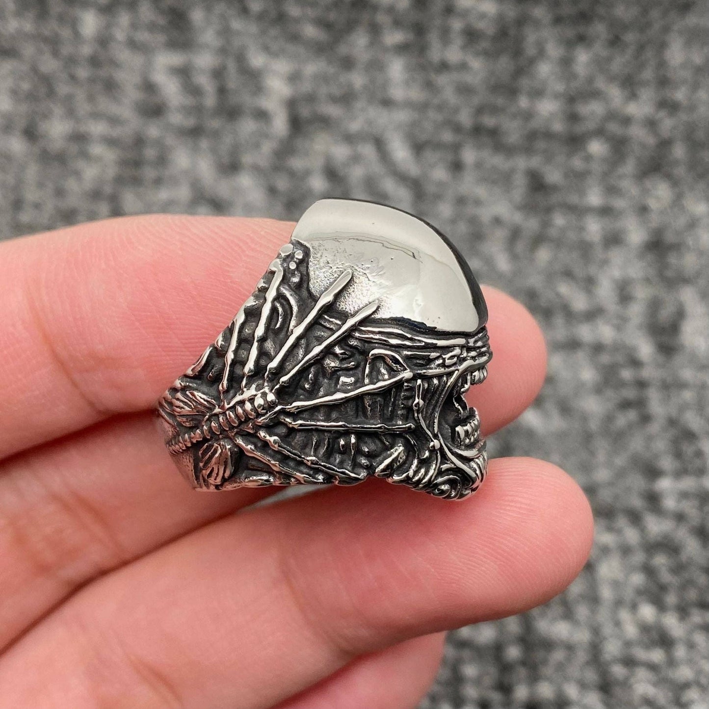Giger Alien Ring ☆ Stainless Steel