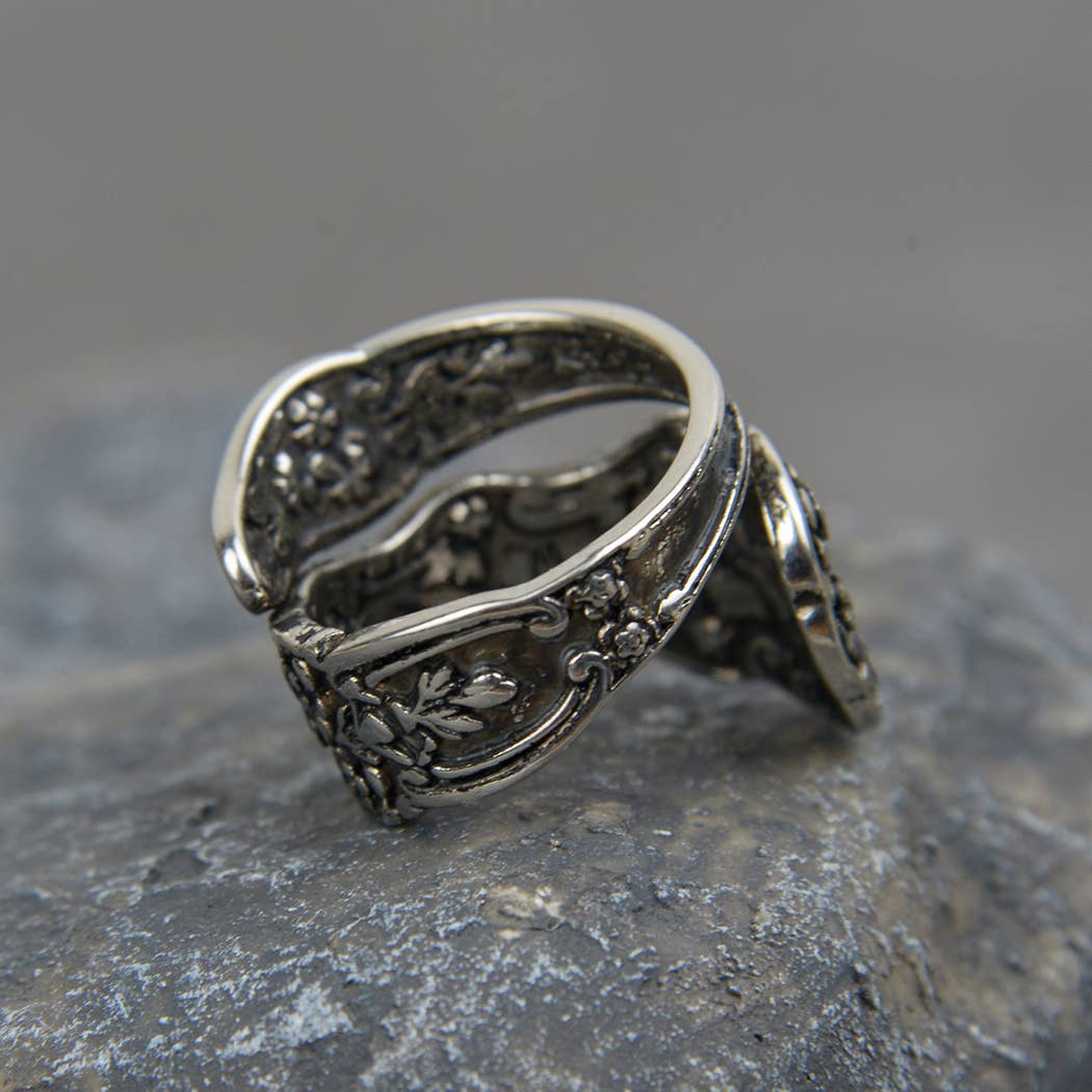 Dark Flower Spoon Ring