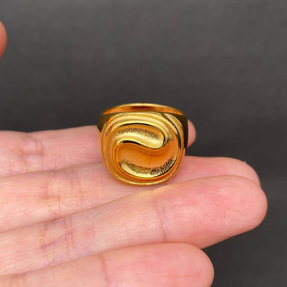Butter Swirl ☆ 18K Gold Plated Stainless Steel Ring