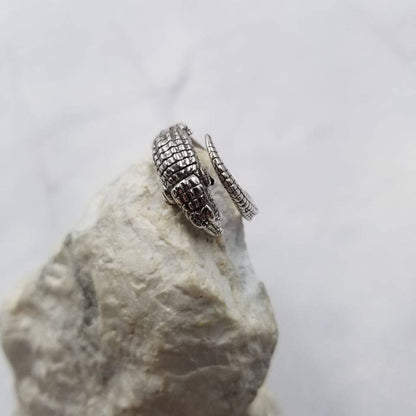 Alligator Adjustable Ring