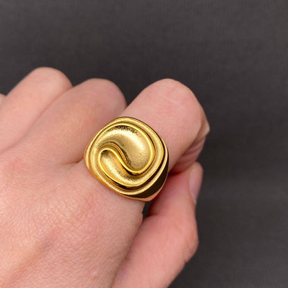 Butter Swirl ☆ 18K Gold Plated Stainless Steel Ring