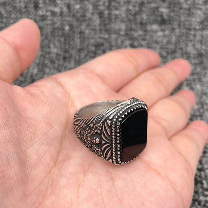 Inlaid Black Agate Stainless Steel Carved Ring