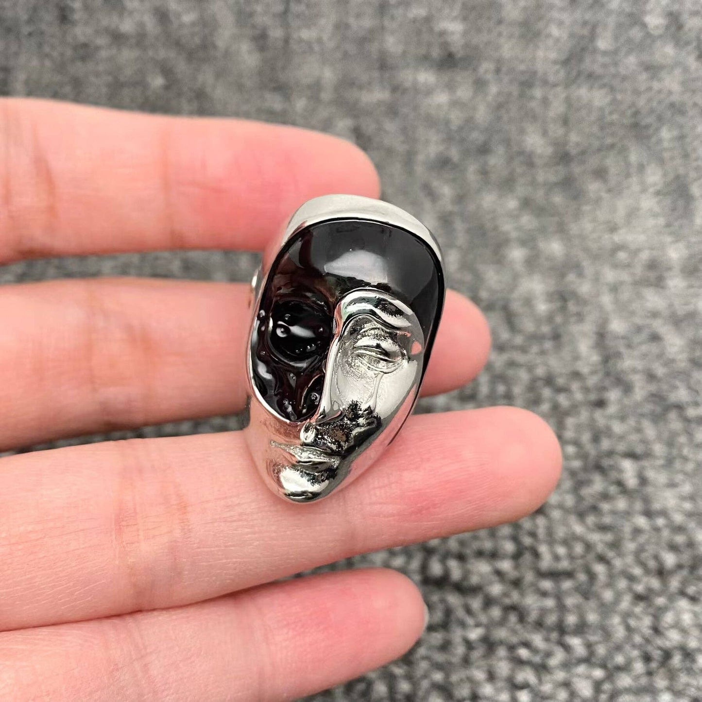 Demon and Angel Coexistence Enamel Ring
