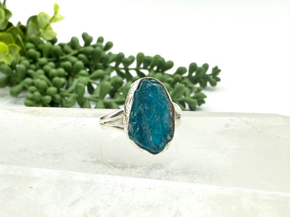 Blue Apatite Rough Semi-Precious Gemstone 925 Silver Ring