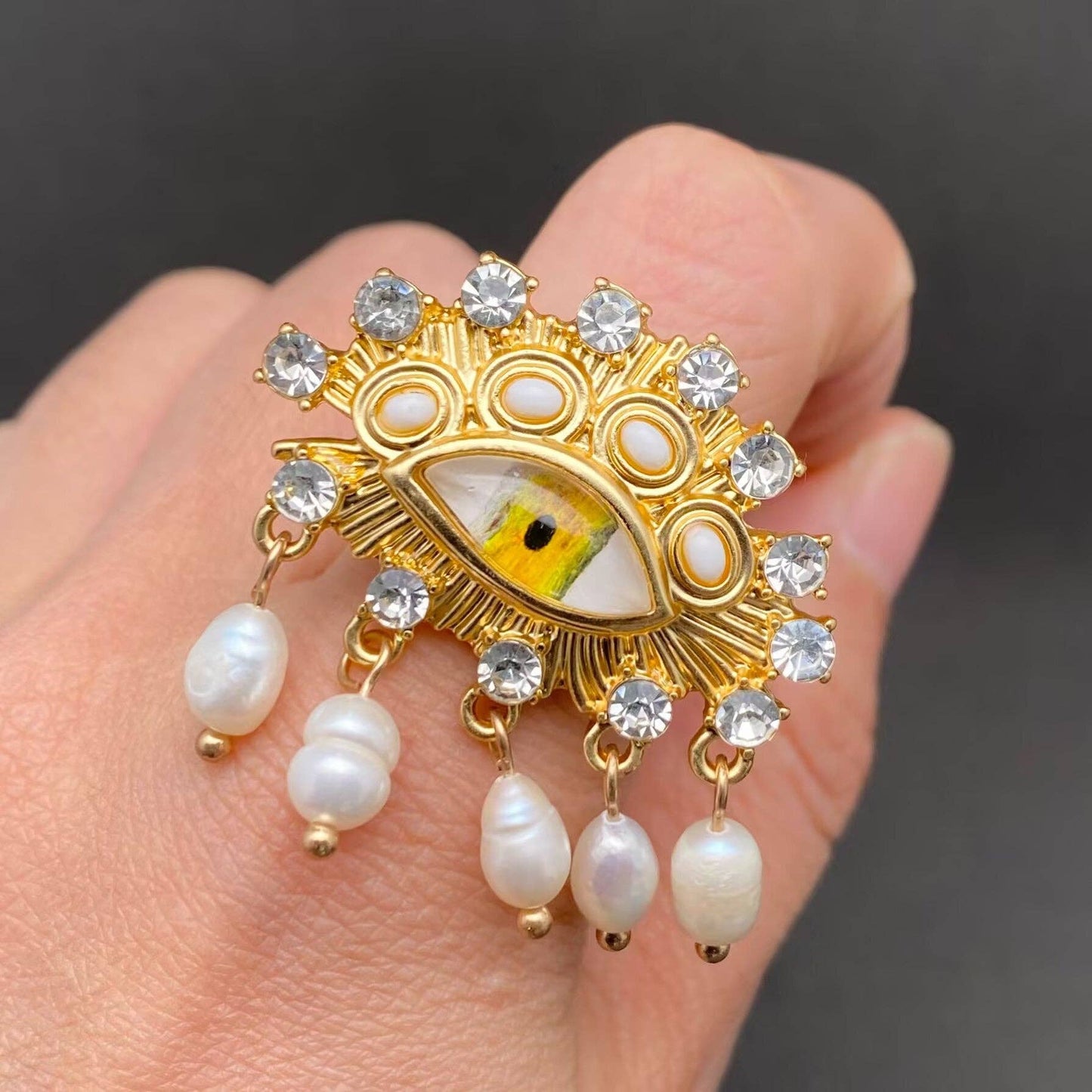 Vintage Pearl Fringe Eye Rhinestone Inlaid Gold Plated Ring